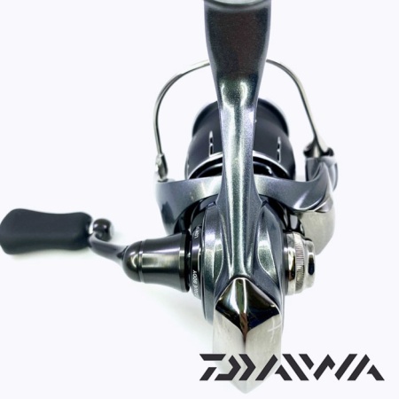 Катушка Daiwa 24 Luvias ST LT 2000S-P