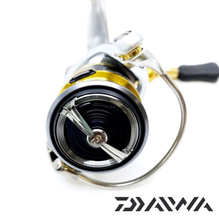Катушка Daiwa 21 Freams FC LT 2000S