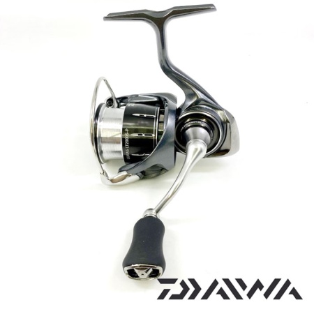 Катушка Daiwa 24 Luvias LT 2000S-P