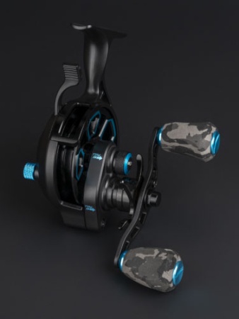 Зимняя катушка Relax FA Frozen black