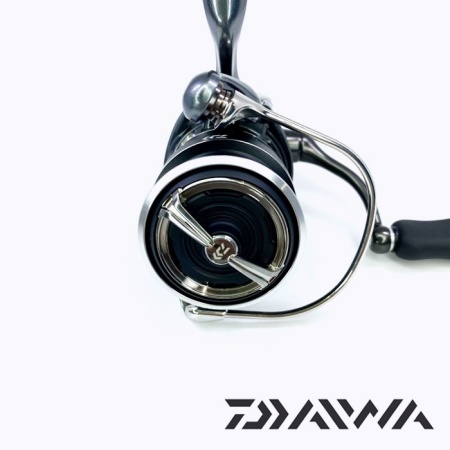 Катушка Daiwa 24 Luvias ST LT 2000S-P