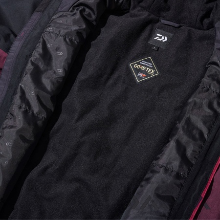 Костюм Daiwa DW-1925 Gore-Tex Versatile Winter Suit Plum #L