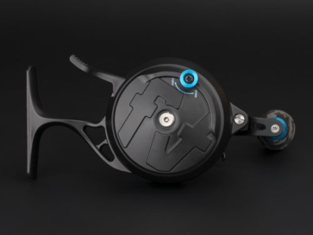 Зимняя катушка Relax FA Frozen black