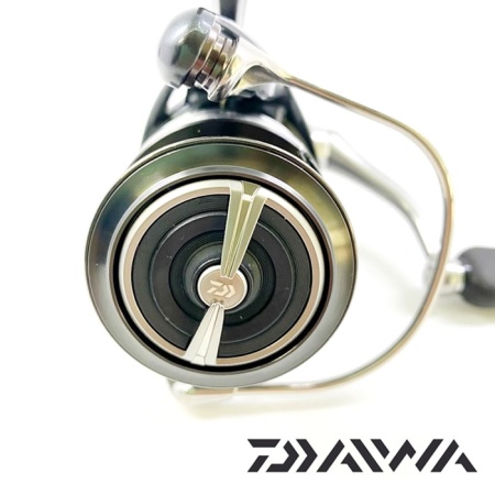 Катушка Daiwa 24 Certate FC LT 2000S-P